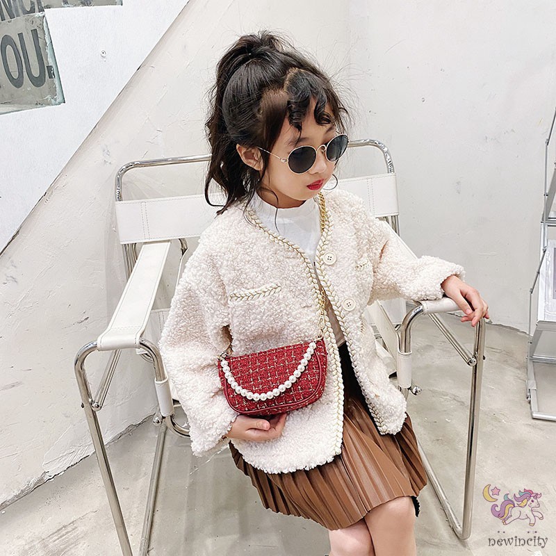 Túi xách đeo vai phối chuỗi hạt ngọc trai thời trang Hàn Quốc cho bé gái