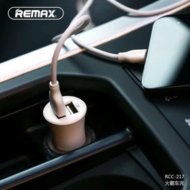 Bộ sạc điện thoại 2 cổng usb trên ô tô chuẩn hãng REMAX RCC217