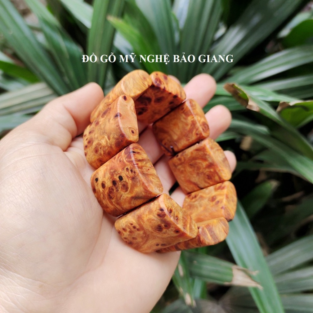 Vòng tay gỗ nu huyết long để mộc thơm ngào ngạt