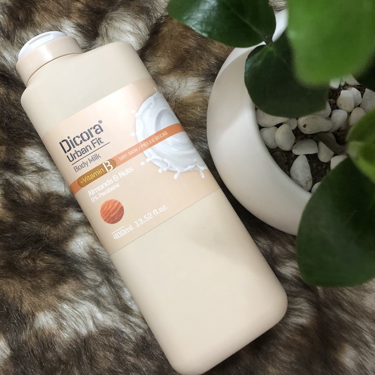Sữa dưỡng thể Dicora Urban Fit almonds & nuts vitamin B hạnh nhân & các loại hạt 400ml gíup làn mịn màng, căng bóng | BigBuy360 - bigbuy360.vn
