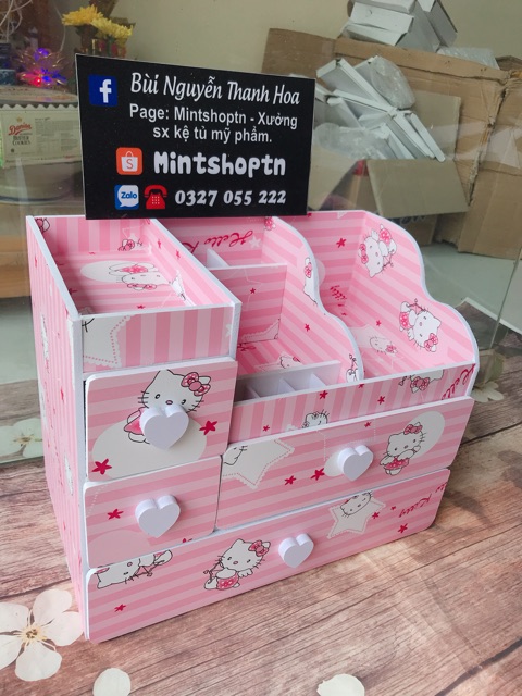 kệ tủ hộp đựng mỹ phẩm MAX PLUS HELLO KITTY SỌC
