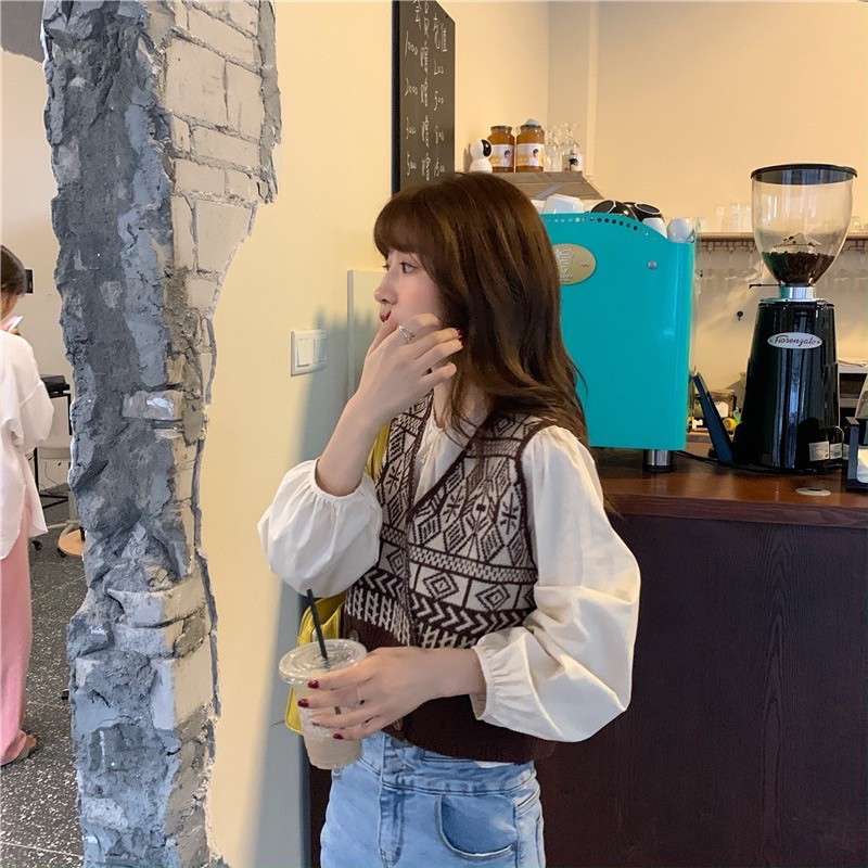 MS290 Áo gile croptop hoạ tiết 4 khuy len mỏng