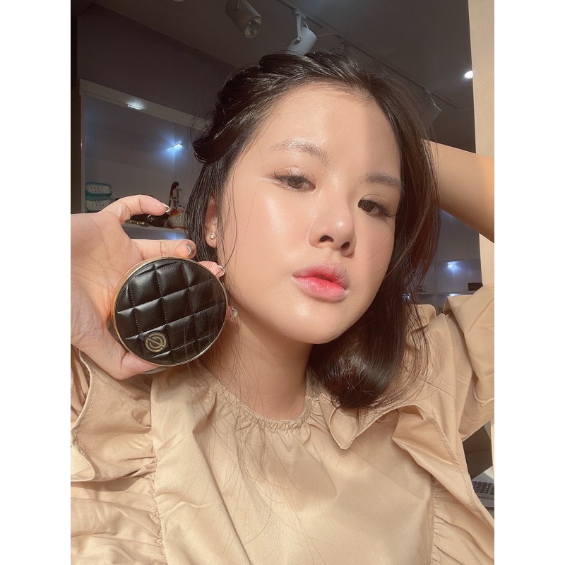 Phấn nước DPC Pink Aura vỏ da tặng kèm lõi