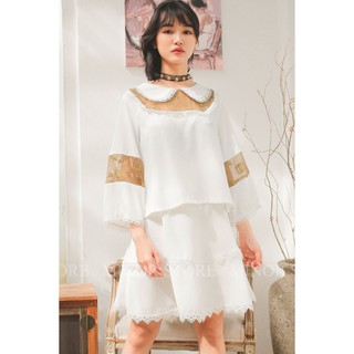 Chân váy trắng phối ren