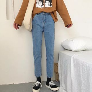 Quần jeans ống đứng