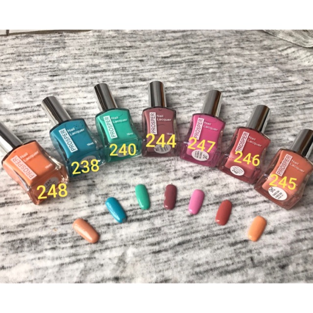 1 chai sơn thường g