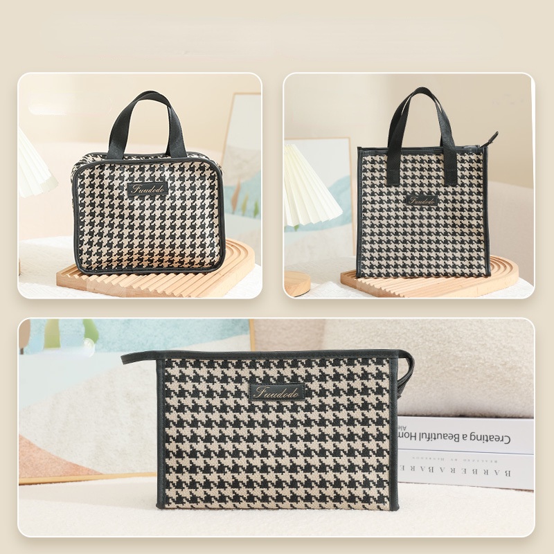 Túi Đựng Mỹ Phẩm Cỡ Lớn Tiện Lợi Khi Đi Du Lịch