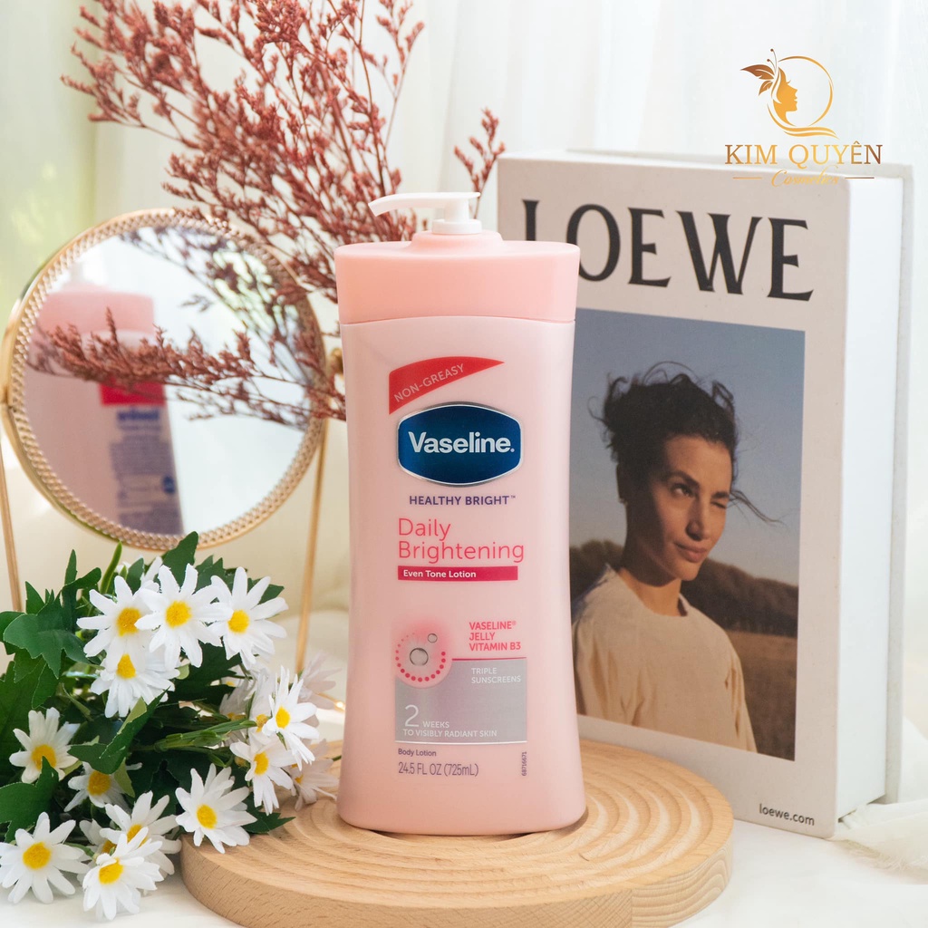 Sữa dưỡng thể vaseline màu hồng heathy white dưỡng ẩm làm sáng và mềm mịn da 725ml