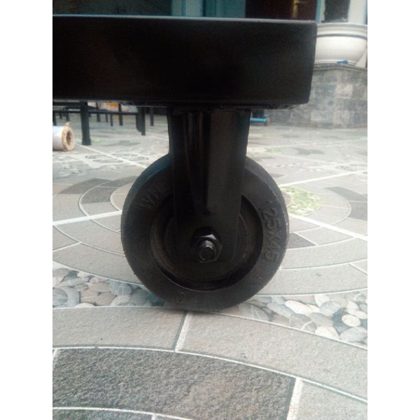 Kệ kê chậu cây. Bánh xe tải >300kg. Vuông 40x40cm & 50cmx50cm. hộp thép 2x4cm
