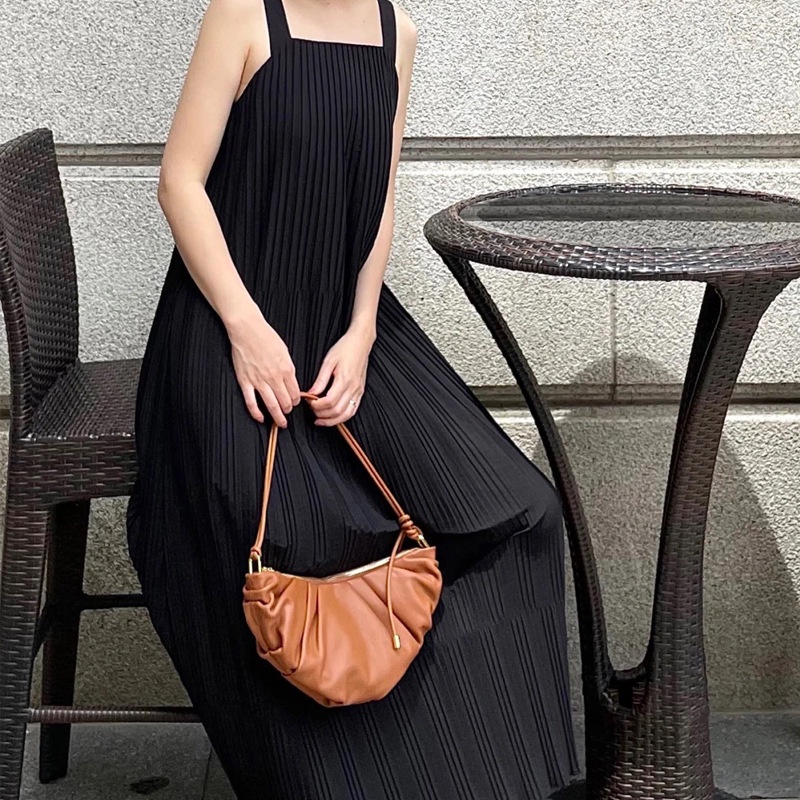 [Augustcloth] Đầm/ Váy đi biển xếp ly phong cách Hàn Quốc