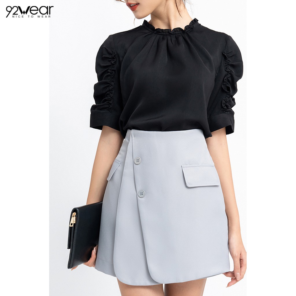Chân váy chữ A ngắn 2 vạt trước JAW0819 92WEAR | BigBuy360 - bigbuy360.vn