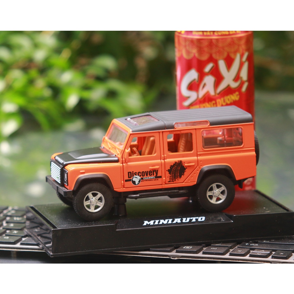 Đồ chơi Xe mô hình hợp kim Land Rover Defender cao cấp tỷ lệ 1:32