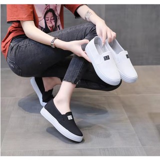 Giày lười nữ đơn giản dễ đi qt834 giá tốt