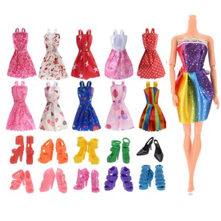 Bộ Phụ Kiện 10 Đôi Giầy Và 05 Váy Ngắn Dành Cho Búp Bê