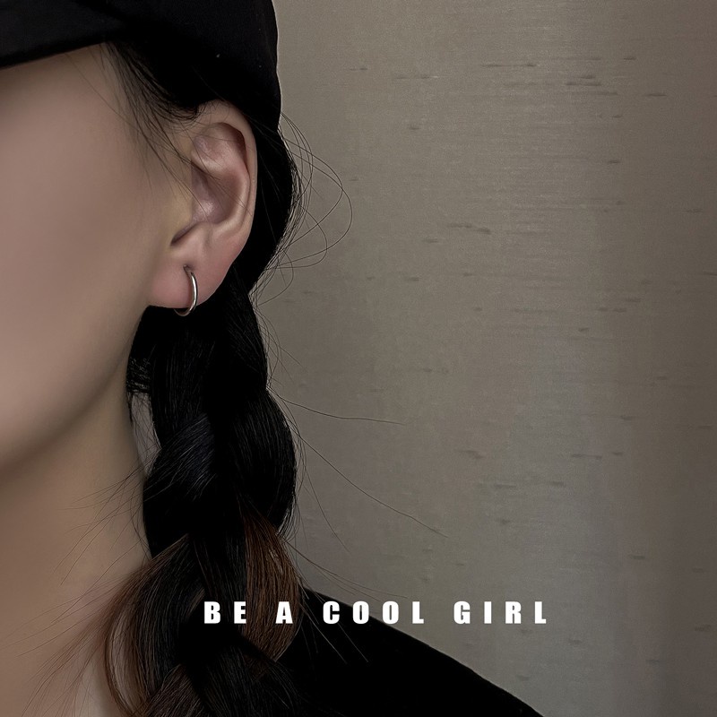 Khuyên Tai Thép Titan Không Xỏ Lỗ Phong Cách Hip Hop