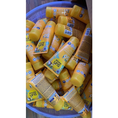 Kem Chống Nắng Cho Bé Sundance