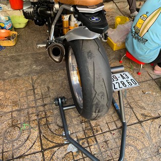Ben nâng xe Moto hiệu M Bike dành cho các dòng xe 1 gấp như R9T , Streetfighte, Ducati