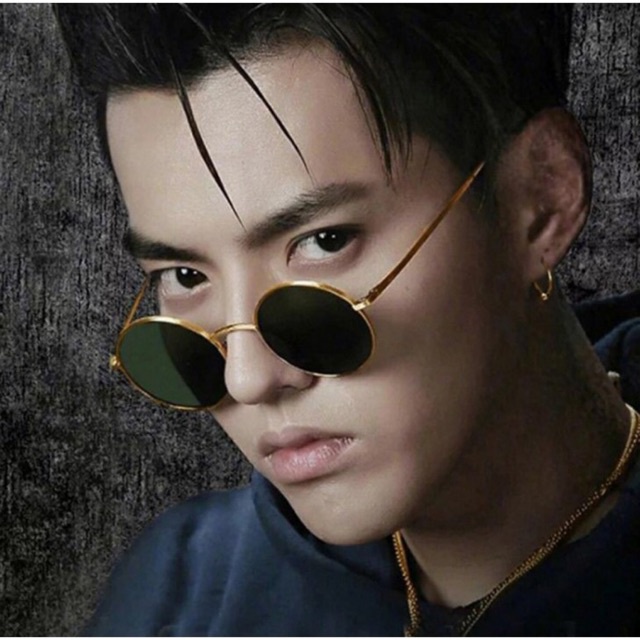 MẮT KÍNH THỜI TRANG NGỐ THẦY BÓI MÀU ĐEN CỰC NGẦU QUÁ HOT KÍNH NOBITA