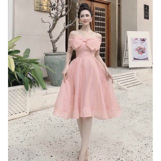 Váy nữ xinh ngẫu nhiên