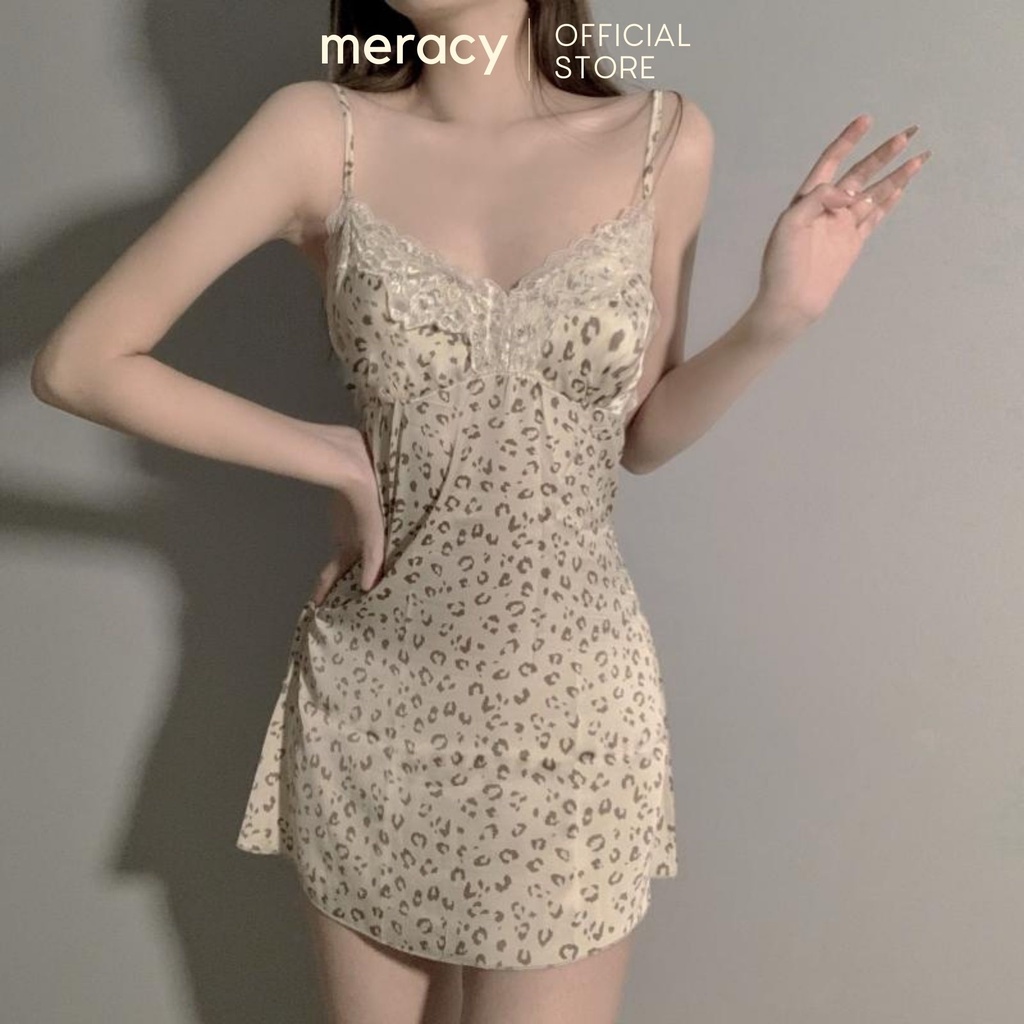 Váy ngủ lụa hai dây nữ MERACY cao cấp có mút ngực họa tiết da beo mặc nhà sexy M01-VN