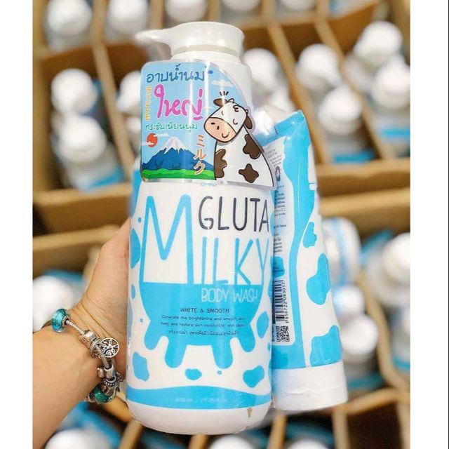 Sữa Tắm Tặng Sữa Rửa Mặt Bò Gluta Milky Thái Lan (800ml+190g)