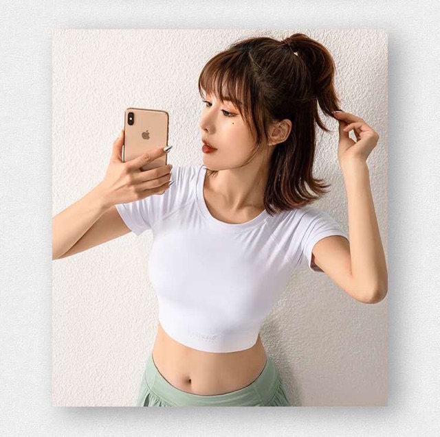 Áo tập thể thao croptop 1806