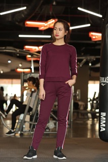 Bộ nỉ nữ thể thao