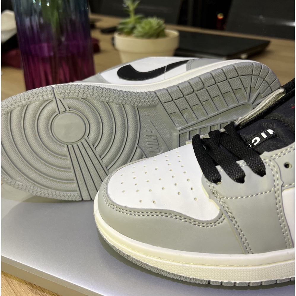 Giày Jordan Xám Chỉ Đỏ Nam Nữ,Giày JD Xám Chỉ Đỏ Full Box Full Bill