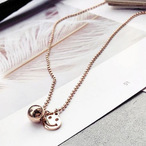 Dây Chuyền Bi Trái Châu Và Mặt Cười Titan Không Đen TT 2365