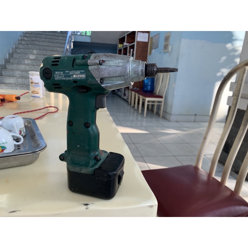 Bắn vít Hitachi 12v.