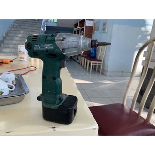 Bắn vít Hitachi 12v.