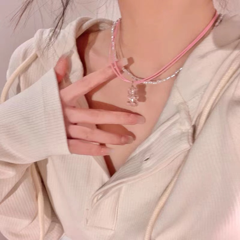 Vòng cổ Hai Lớp Đính Ngọc Trai Nhân Tạo Hình Gấu Hồng