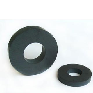 Nam châm ferrite 45x8 lỗ 19mm