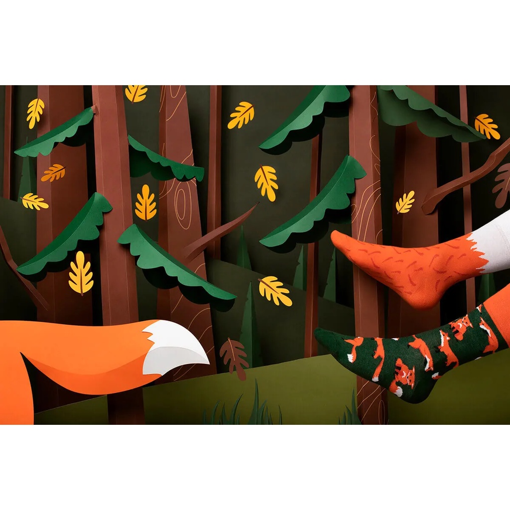 Tất(vớ) Nam Nữ họa tiết THE RED FOX chất liệu cotton mềm mại đi êm chân và thấm hút mồ hôi và dễ chịu PHÊ TẤT