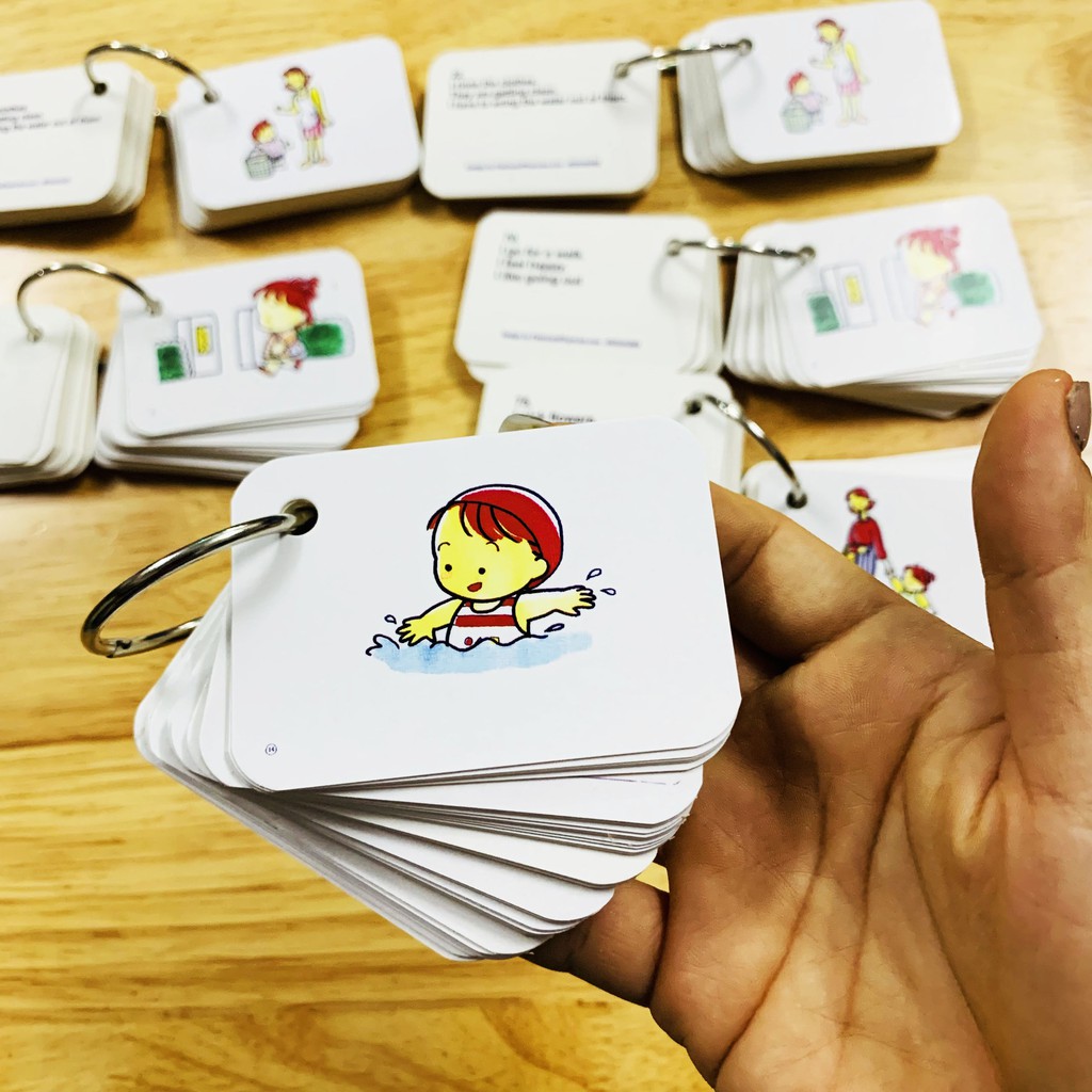 Flashcard 900 mẫu câu giao tiếp tiếng anh cùng con hằng ngày