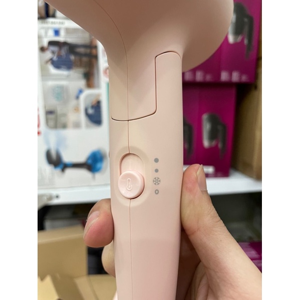Máy Sấy Tóc Tạo Kiểu Tóc 2 Trong 1 Philips BHP398 - Phù hợp làm quà tặng