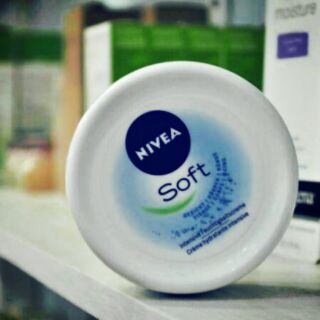 Kem dưỡng da nivea soft đức