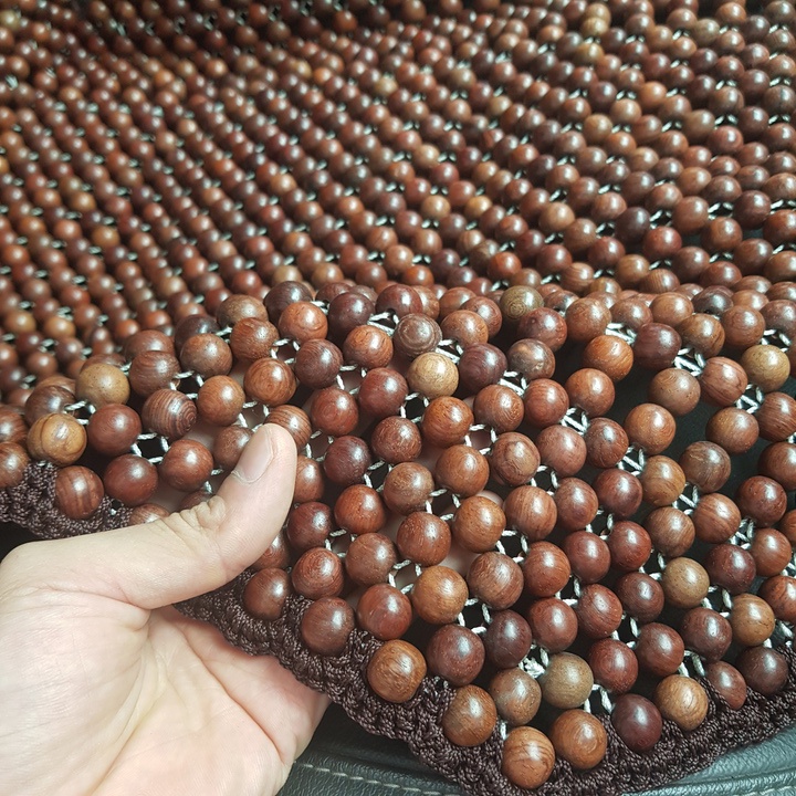 Đệm hạt gỗ tựa lưng 100% gỗ Cẩm Lai tự nhiên, đan kết diềm mép