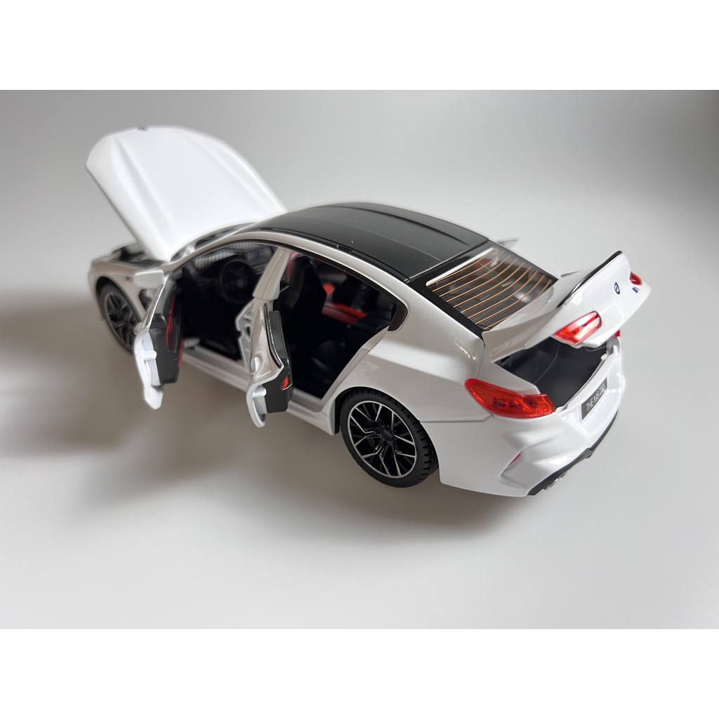 Xe mô hình BMW MH8 800 tỉ lệ 1:24