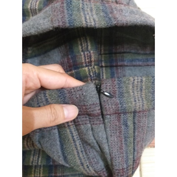 Chân váy dạ kẻ xếp li size S thanh lý