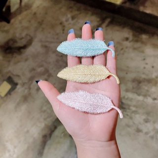 Kẹp Tóc Hình Chiếc Lá Dạ Quang Phong Cách Hàn Quốc