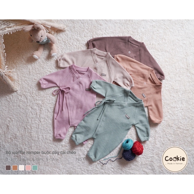 Body dài tay buộc chéo Cookie.