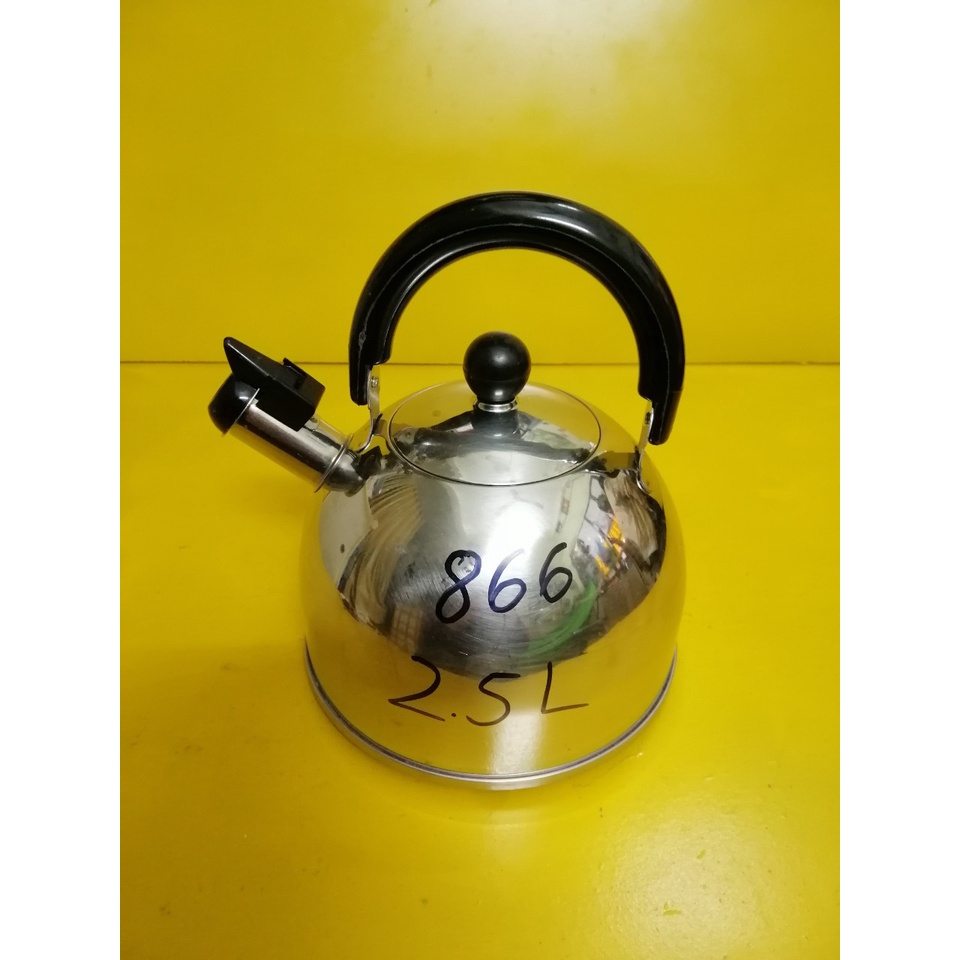 Ấm inox có còi hú nội địa Nhật (made in Japan) (2.5L) (mã 866), Dùng được bếp từ