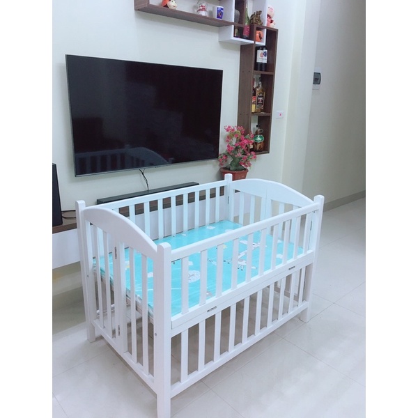 Nôi cũi gỗ quế kèm đệm