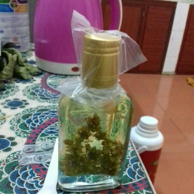 TINH DẦU TRÀM NGÂM HOA NÉN