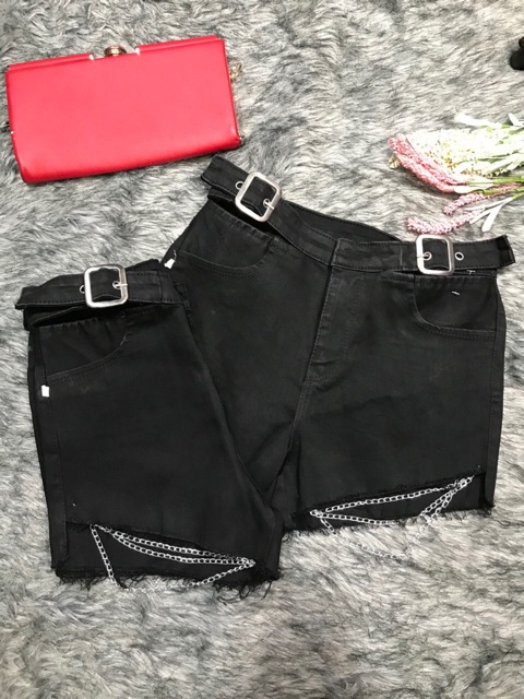 [ Mã FAMAYWA giảm 10K đơn 50K] Quần short kaki lưng cao phối dây xích cá tính | BigBuy360 - bigbuy360.vn