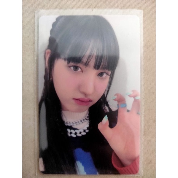 Card ảnh ive(Liz) - pod của bandina tung tăng bơi lội