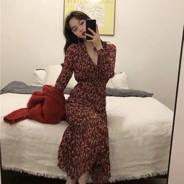 Váy vintage cổ V dáng maxi