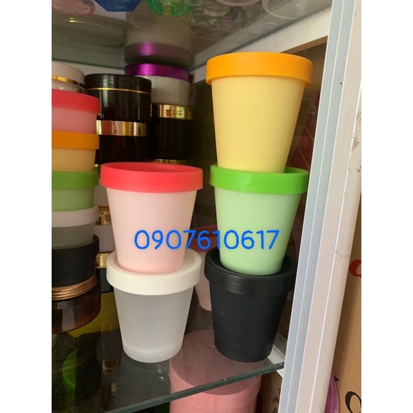 Hủ nhựa Ly Thái 200g đựng kem, nắp vặn chắc chắn