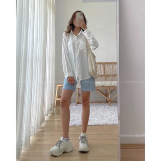 Sơ mi trắng hai túi